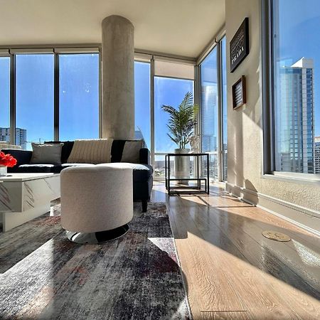 Indulge In Luxury Living 2 Bedroom Gem In The Heart Of Austin With Pool, Gym, And Breathtaking Views エクステリア 写真